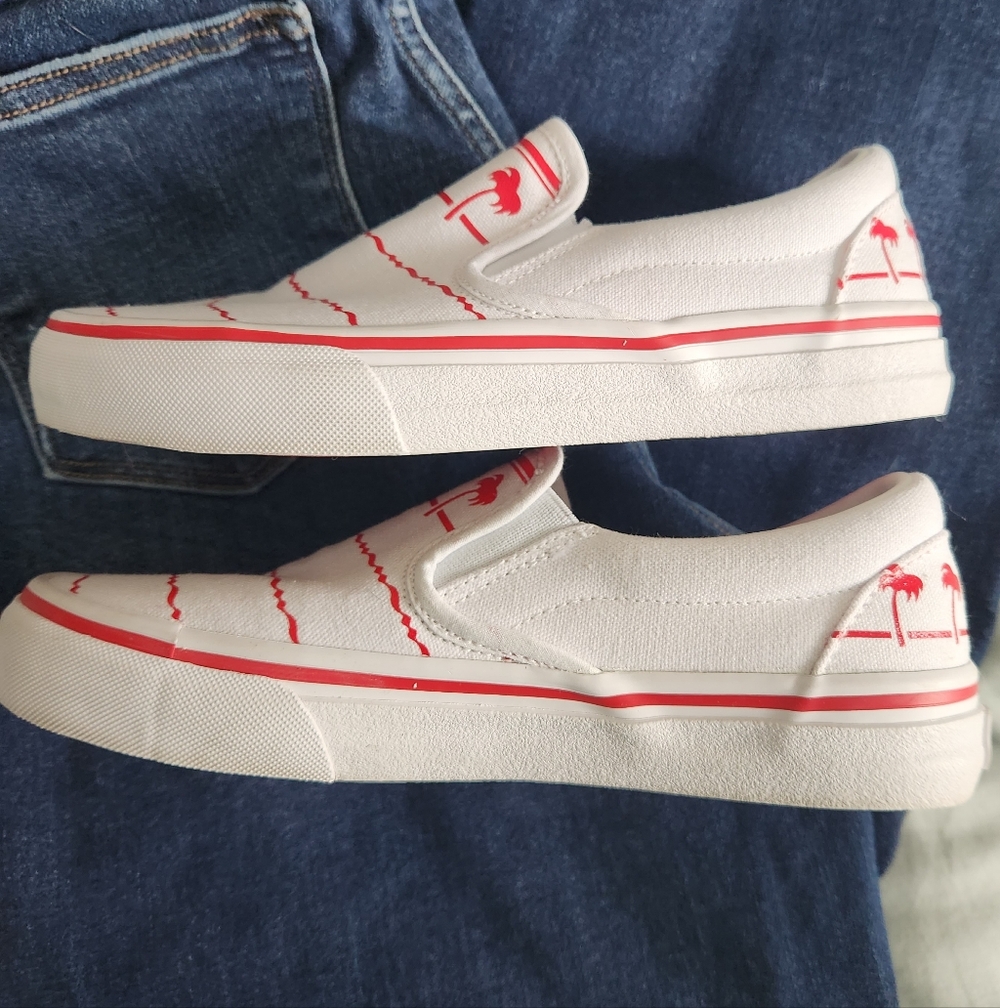IN-N-OUT Burger Drink Cup Shoes - Picture 9 of 9